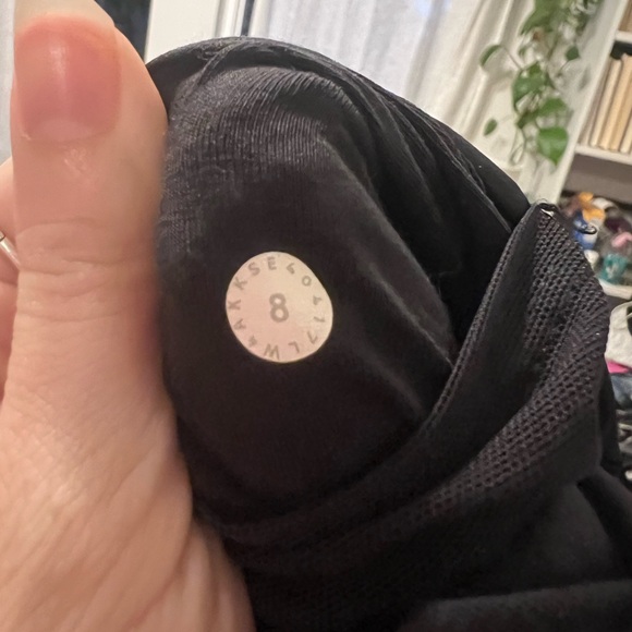 Lululemon Athletica Black lightweight Puffer Jacket size 8 - Picture 5 of 5